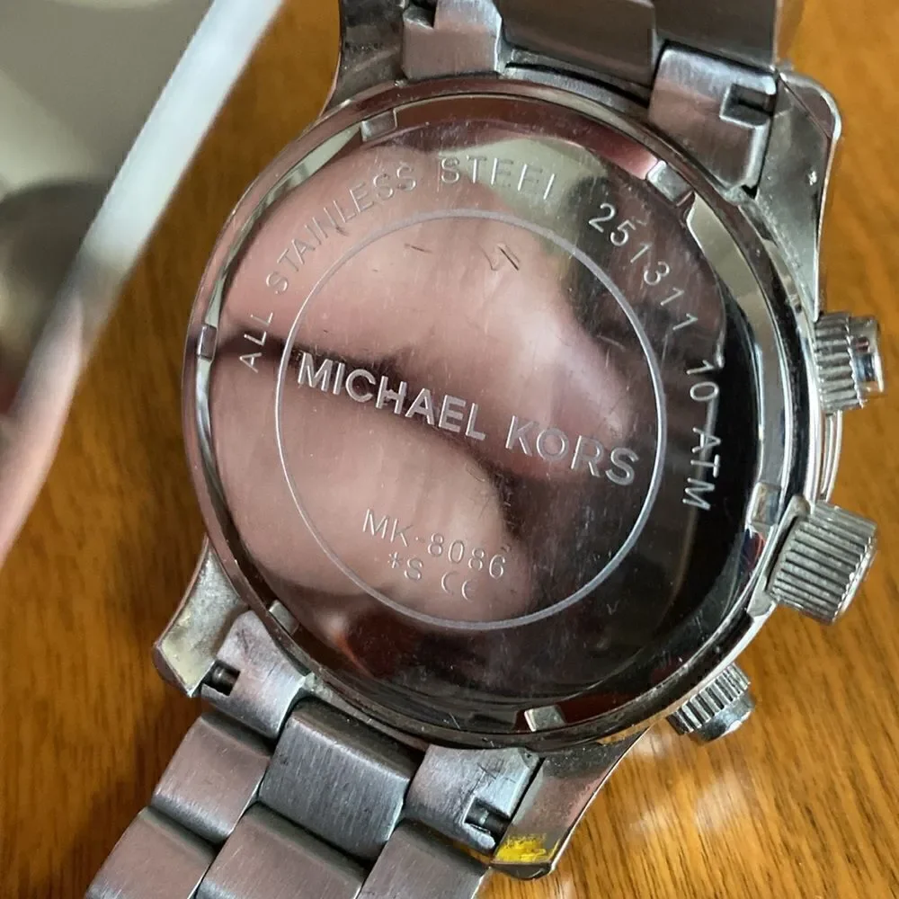 Michael Kors Runway Silver Dial Silver Stainless Steel Strap Watch For Men
